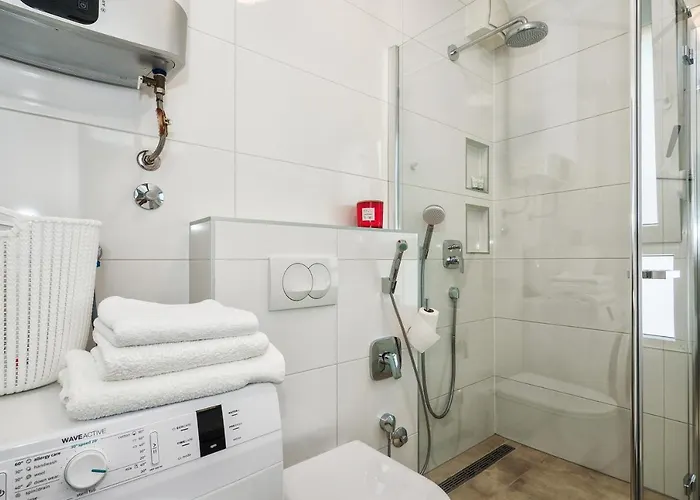 Sea View With Garden Joshua Apartamento Split