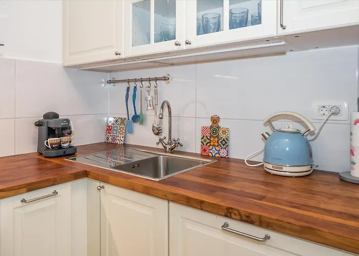 Sea View With Garden Joshua Split