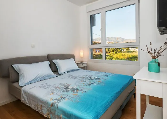 Sea View With Garden Joshua Apartamento Split