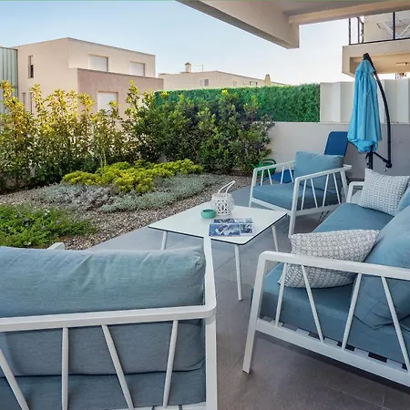 Apartment Joshua Near Znjan In